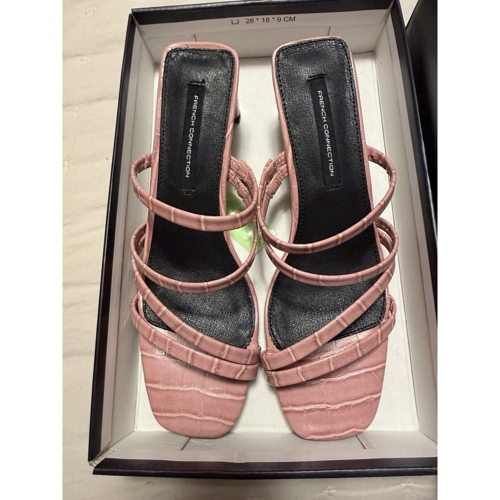 Women's New In Box French Connection‎ Pink Sandals Size 7